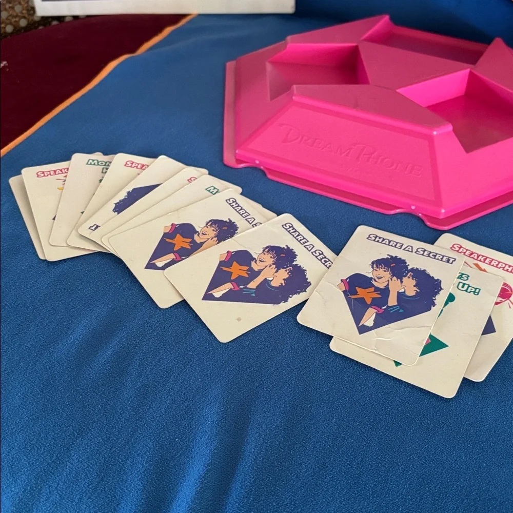 1991 Dream Phone Board Game - incomplete. Phone works - Picture 5 of 7
